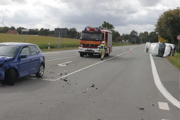 Steinheim NW – Drei Verletzte nach Missachtung der Vorfahrt