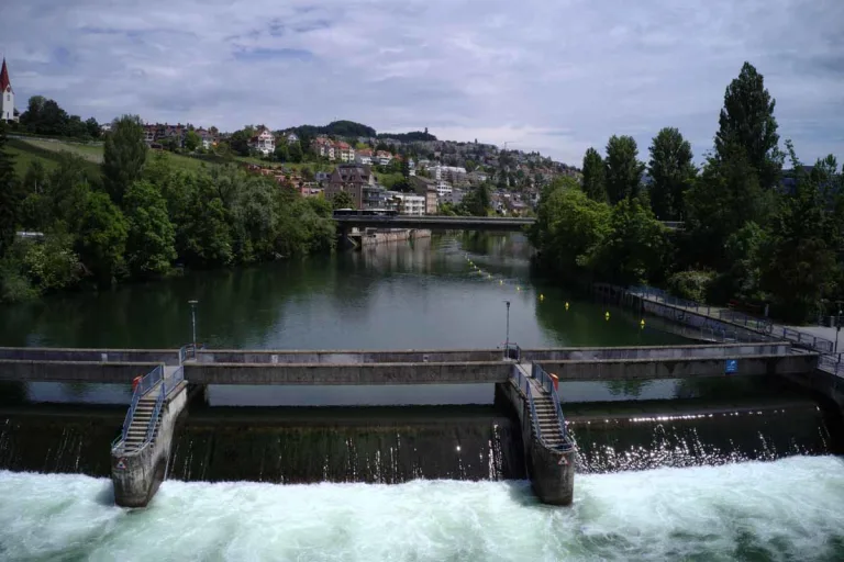 Zürich - Sperrfläche beim Höngger Wehr