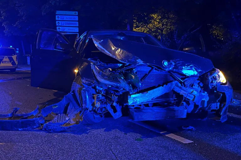 Oberhausen NW – BMW-Fahrer nach Unfallflucht unter Drogeneinfluss gestellt