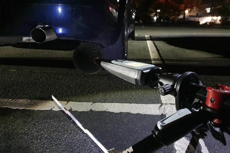 Hannover – Polizei zieht Audi A 4 aufgrund erheblicher baulicher Veränderungen aus dem Verkehr