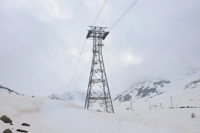 59-jähriger Mann bei Arbeitsunfall in Pontresina GR schwer verletzt