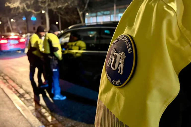 Basel - Grosskontrolle zum Auftakt der Aktion "Via"