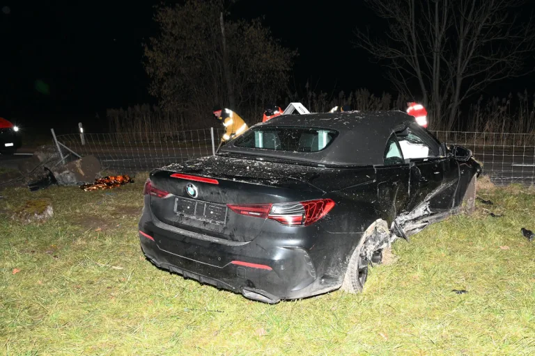 Oberembrach ZH – Vier Verletzte nach Verkehrsunfall eines Junglenkers