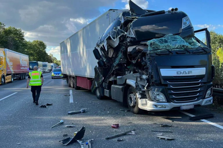 A2 Lehrte – Schwerer LKW-Unfall auf der Autobahn