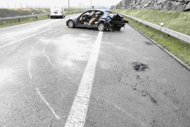  Au SG - Unfall auf Autobahn vom 22.3.3021 - Zeugen gesucht!