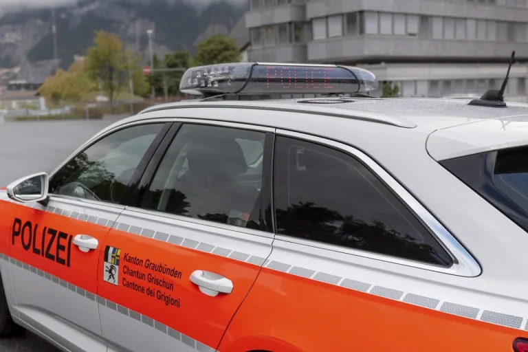Segnas GR - Polizei erwischt Raser
