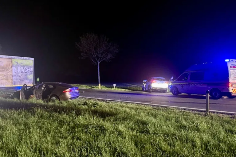 Schwechat – Schwerer Unfall nach Wendemanöver