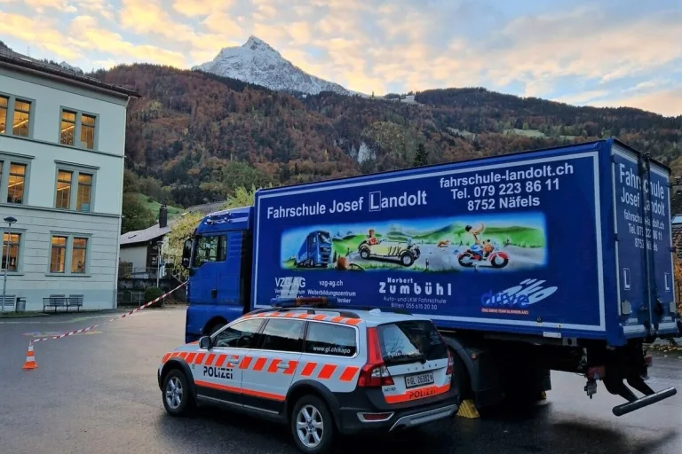 Glarus Nord - Aktion «Toter Winkel» an Schulen