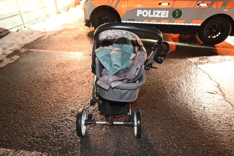 Unfall in Flumserberg SG – Fussgängerin und Baby angefahren