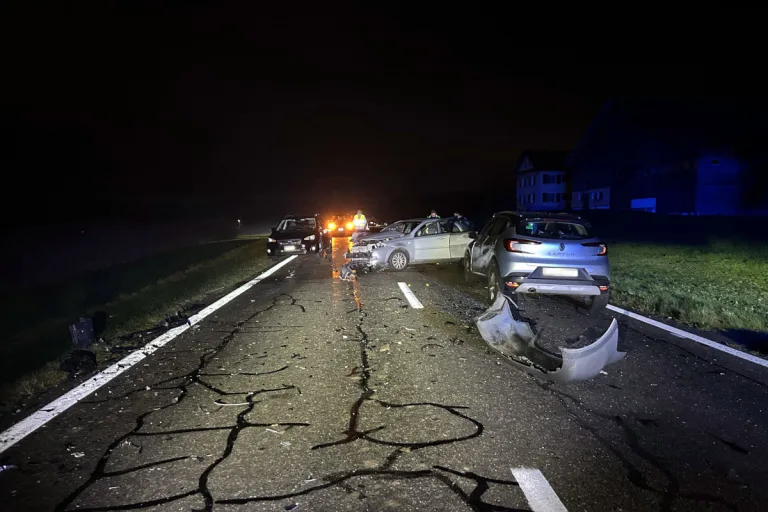 Merenschwand AG – Frontalkollision bei Überholmanöver