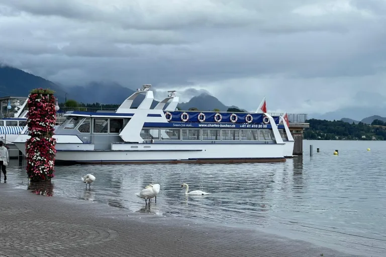 Luzerner Polizei - Schiffsfahrten sowie Wassersport auf dem Luzerner Teil des Vierwaldstättersees bis nächsten Montag verboten