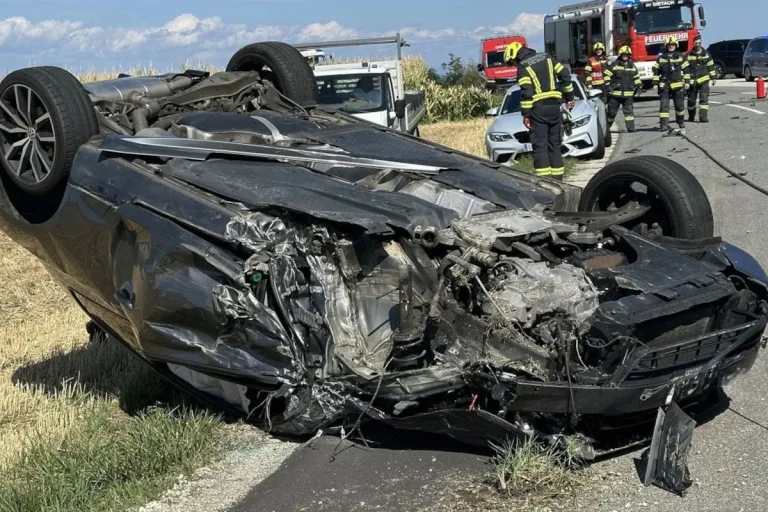 Dietach – Drei Verletzte bei schwerem Unfall