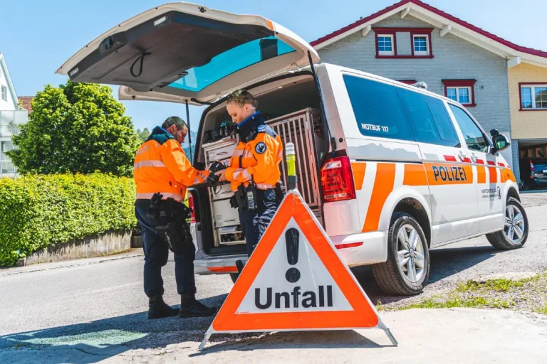 Appenzell / AI - Mit E-Bike gestürzt und schwer am Kopf verletzt