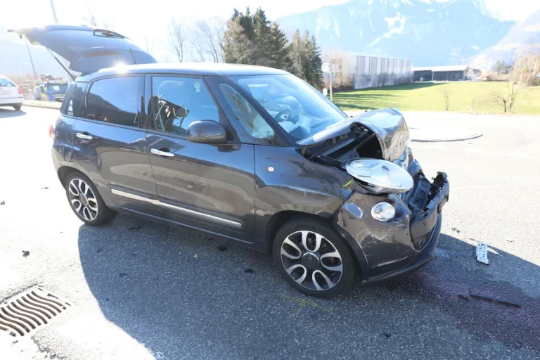 Mollis GL - 6-Jähriger nach Unfall verletzt