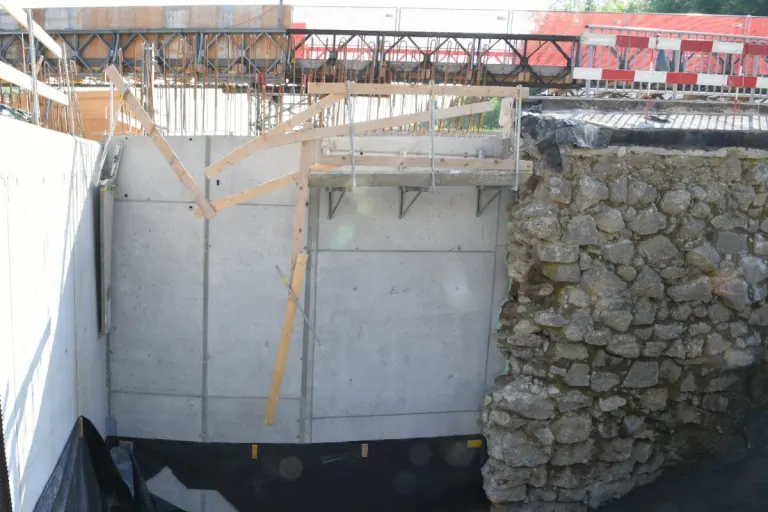 Herisau AR -  3 Bauarbeiter nach Unfall auf Baustelle verletzt