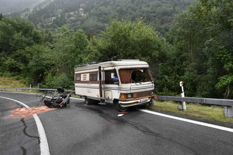 Mesocco GR – Unfall mit Wohnmobil und Kleinbus