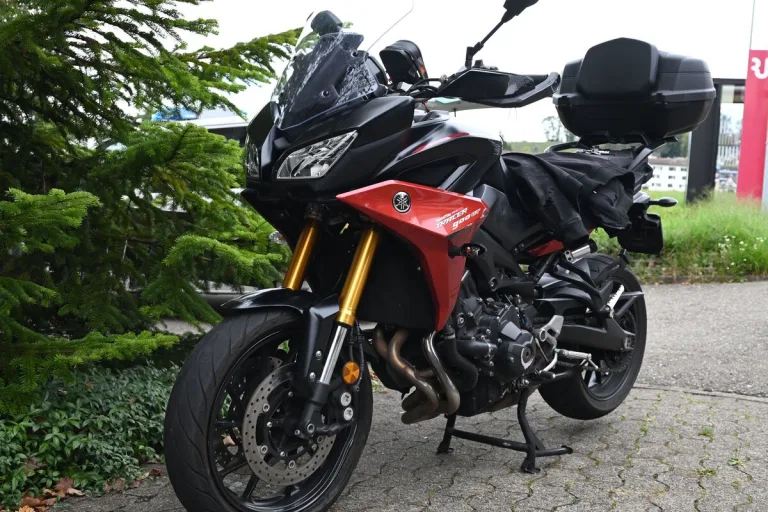 Jona SG - Motorradfahrer verunfallt 