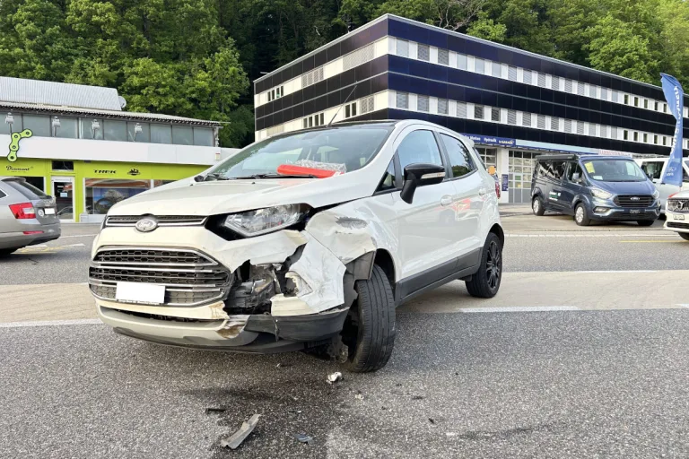 Beringen SH – Zwei Verletzte bei Unfall