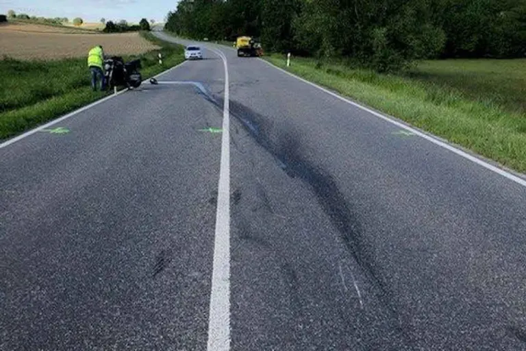  Schwerer Motorradunfall in Niederhorbach - B38 vollgesperrt