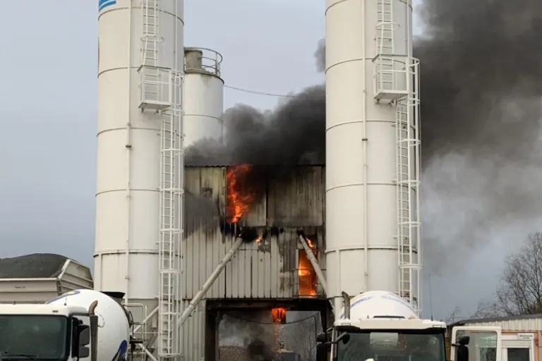 Greifswald - Brand in einem Betonwerk 