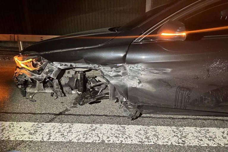 Zwei Verkehrsunfälle auf der A1 in Neuenhof AG