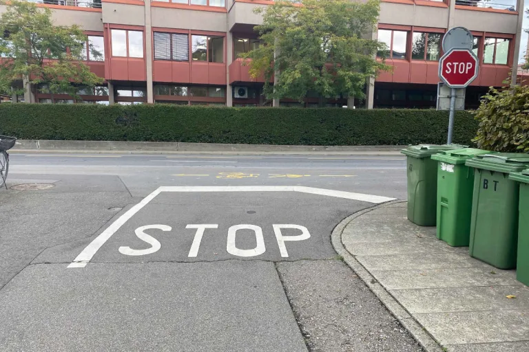 Stadt Zug – Velofahrerin bei Kollision verletzt