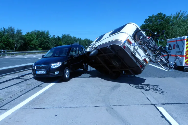 Wurster Nordseeküste - Vollsperrung auf der Autobahn