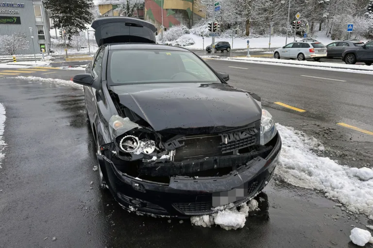 St.Gallen – Totalschaden nach Auffahrunfall