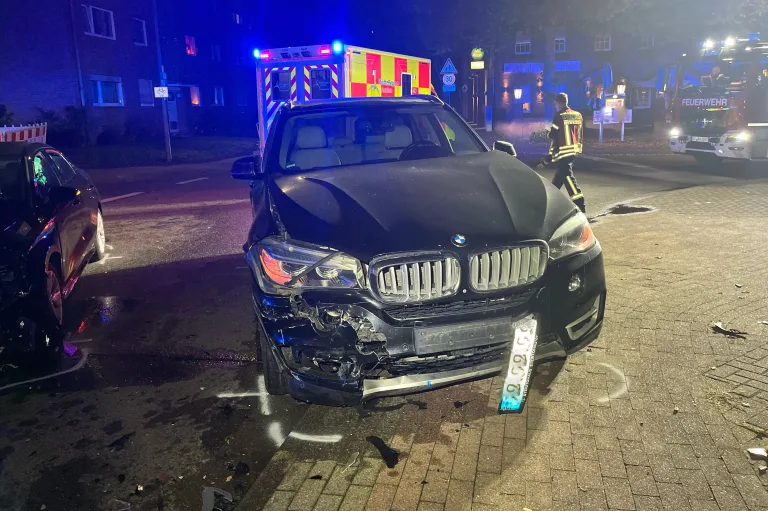 Baesweiler – 24-Jährige bei Unfall auf Kreuzung schwer verletzt