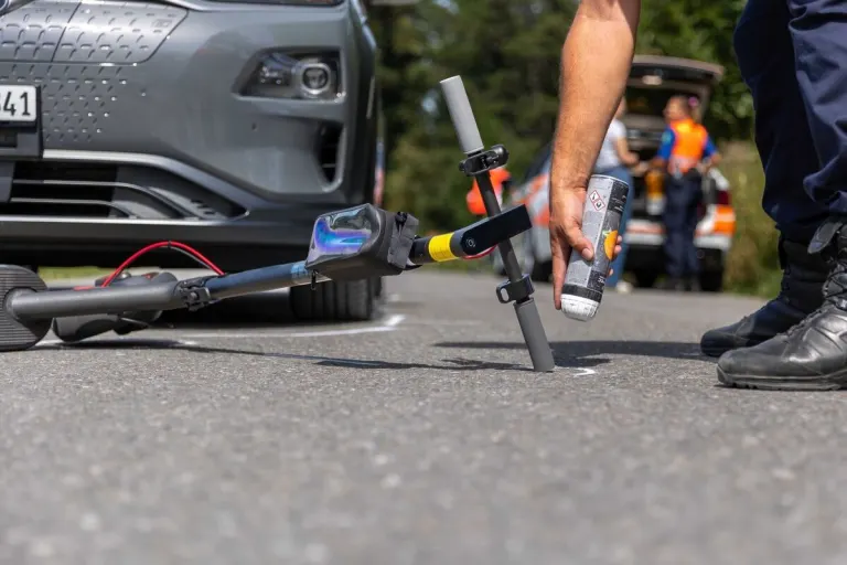 Lüchingen SG – 16-Jähriger bei E-Scooter-Unfall schwer verletzt