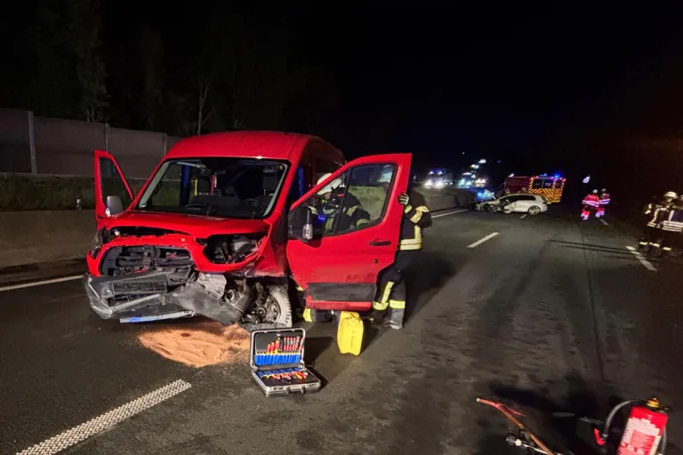 A3 Bad Honnef NW – Sieben Verletzte bei Unfall von zwei Pkw