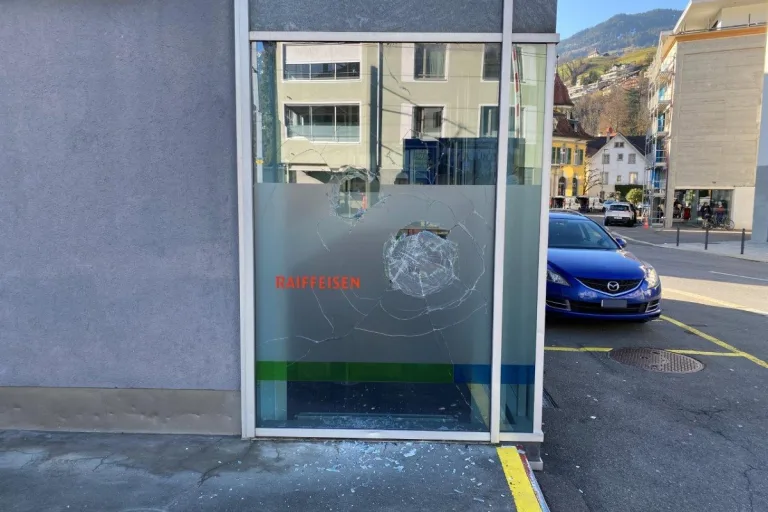 Sarnen OW - Mehrere Sachbeschädigungen und eine Brandstiftung geklärt