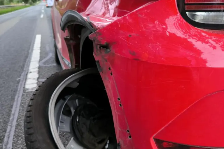 B71 Oerel NI – Pkw-Fahrer verursacht Unfall unter Alkoholeinfluss
