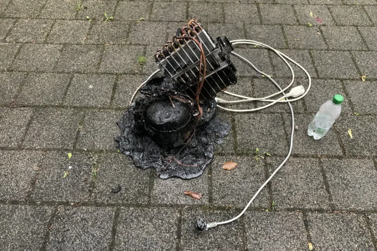 Rüdlingen SH - Brand eines Luftentfeuchters in Garage