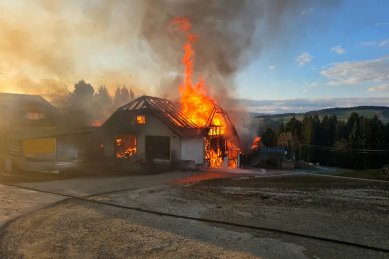 Gschaid bei Birkfeld – Wirtschaftsgebäude in Brand geraten