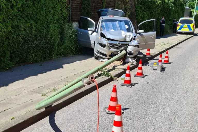Herne - Mann bei Unfall lebensbedrohlich verletzt