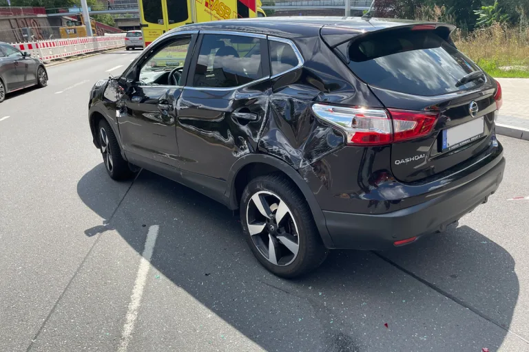 Erfurt TH – Zwei Verletzte nach Rotlichtverstoß