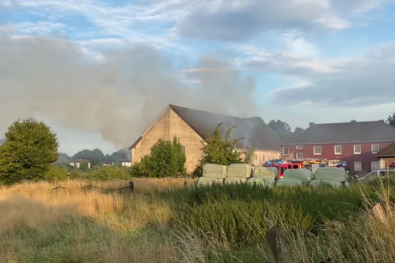 Dortmund NW – Brand einer Scheune