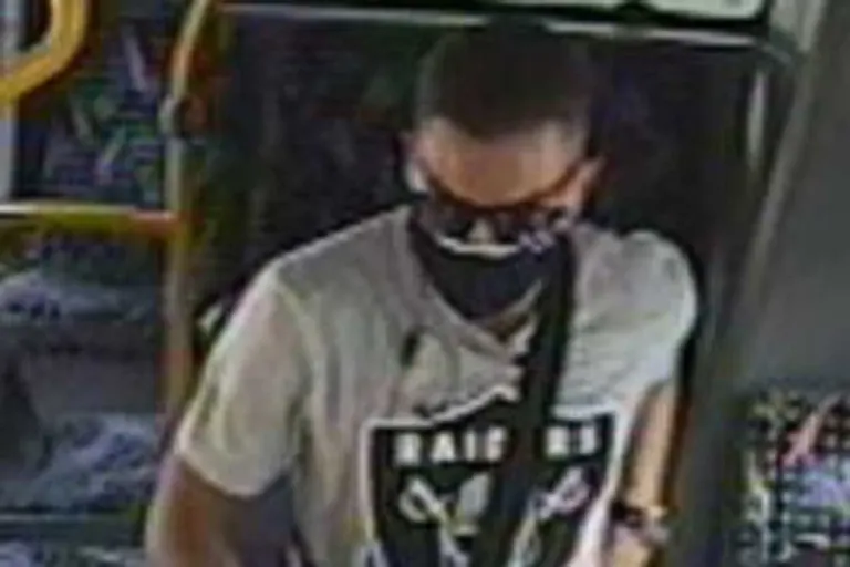 Fahndung in Göttingen - Mann nach Attacke mehrfach operiert 