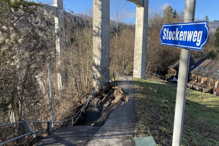 St.Gallen - Stockenweg nach Hangrutsch gesperrt