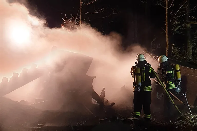 Albringwerde - Sauna in Flammen