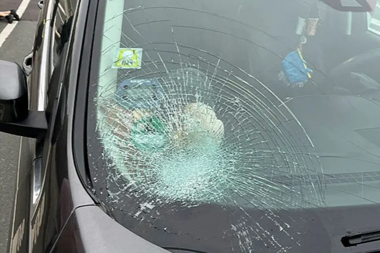 Erfurt TH – Pedelec-Fahrer bei Unfall mit Pkw schwer verletzt