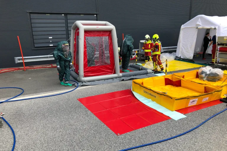 Widnau – Entwichenes Ammoniak führt zu Feuerwehreinsatz