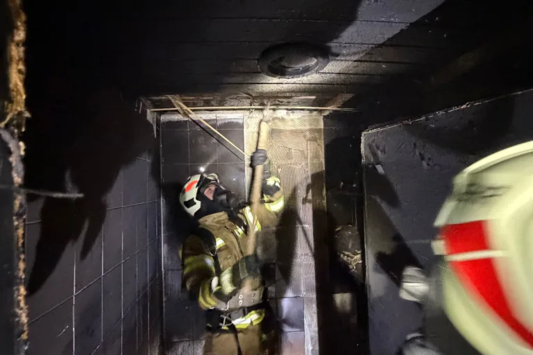 Breitenbach am Inn – Brand in Wohnhaus fordert Verletzte