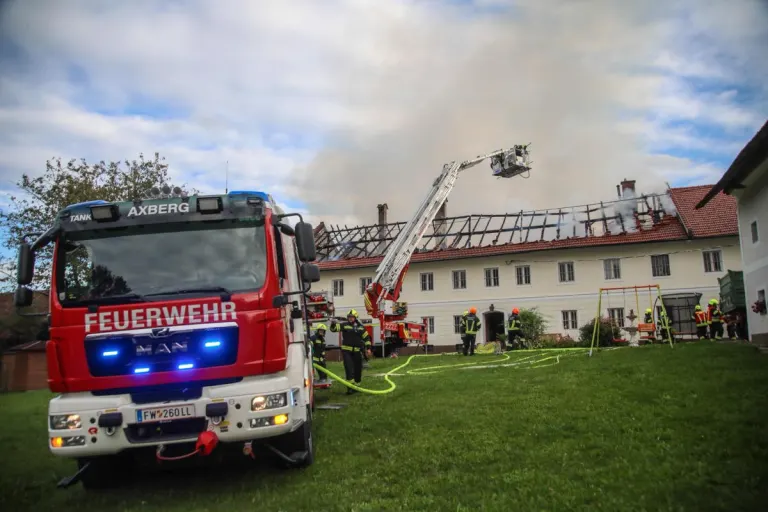 Linz-Land OÖ –  Brand auf Bauernhof