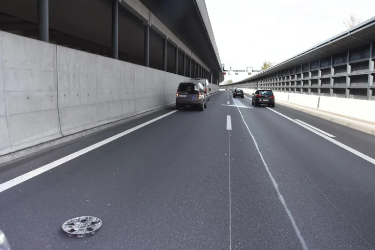 A2 Hergiswil NW – Verkehrsunfall im Feierabendverkehr führt zu Rückstau