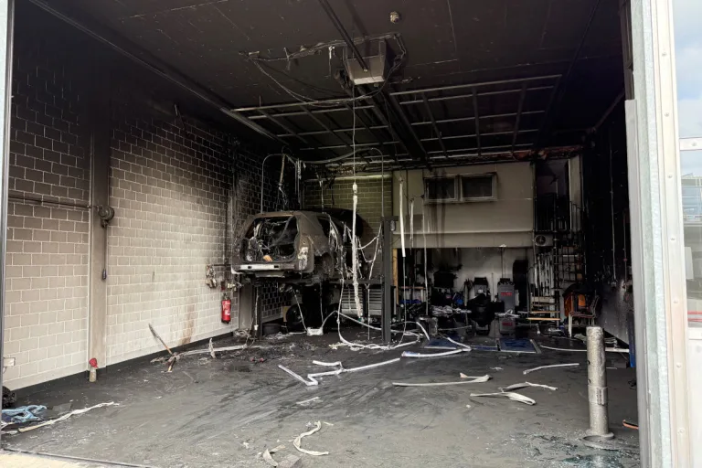 Gossau SG – Brand in Garagenbetrieb