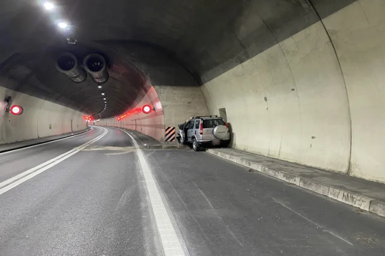 Martigny VS - Schwerer Verkehrsunfall eines 25-Jährigen im Tunnel