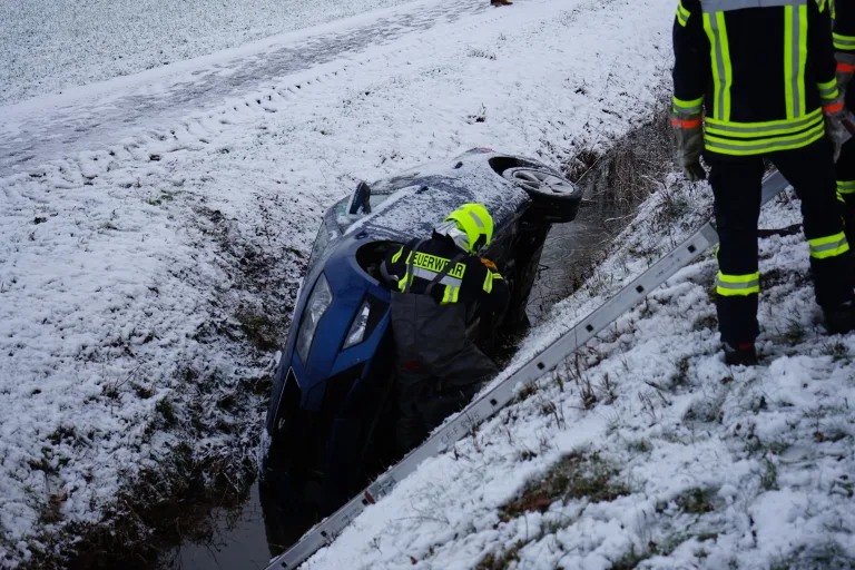 B214 Eicklingen – Bergung eines verunfallten PKW