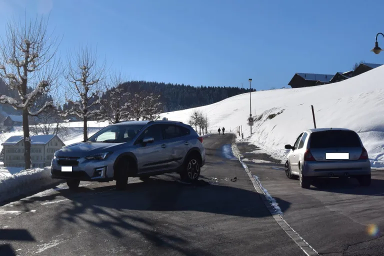 Trogen AR – Kollision zwischen zwei Personenwagen 
